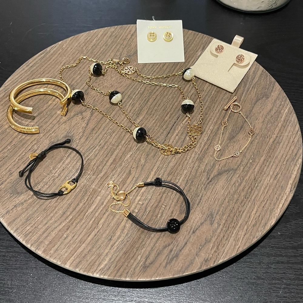 Tory Burch jewelry set